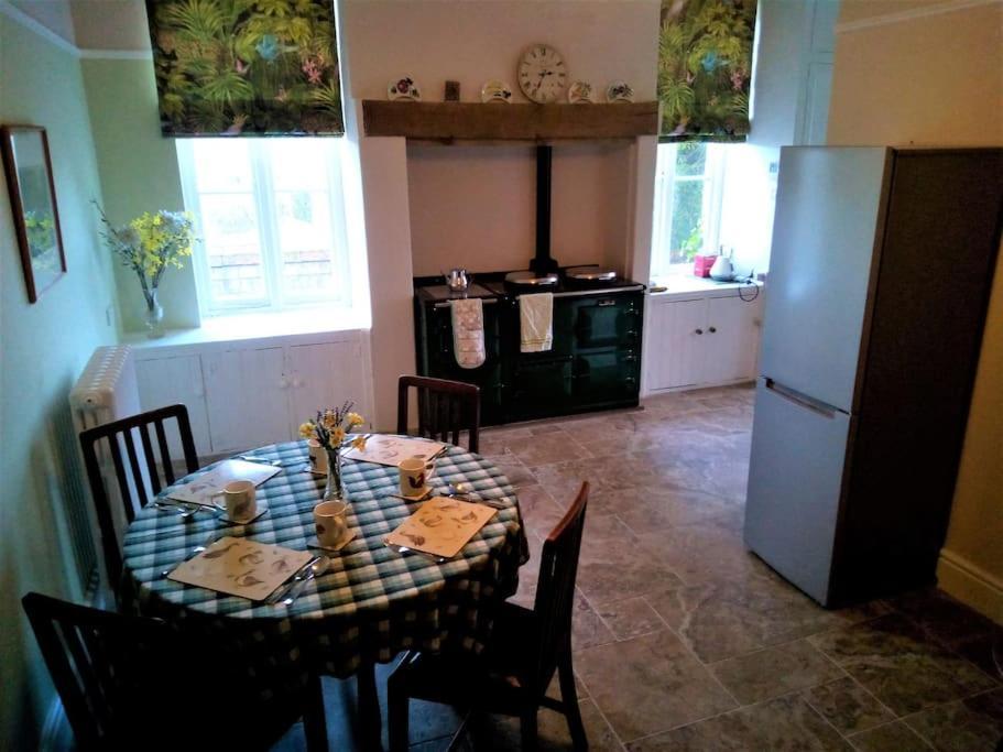 Tranquil Getaway Near Brecon Beacons Apartment Llandovery Luaran gambar